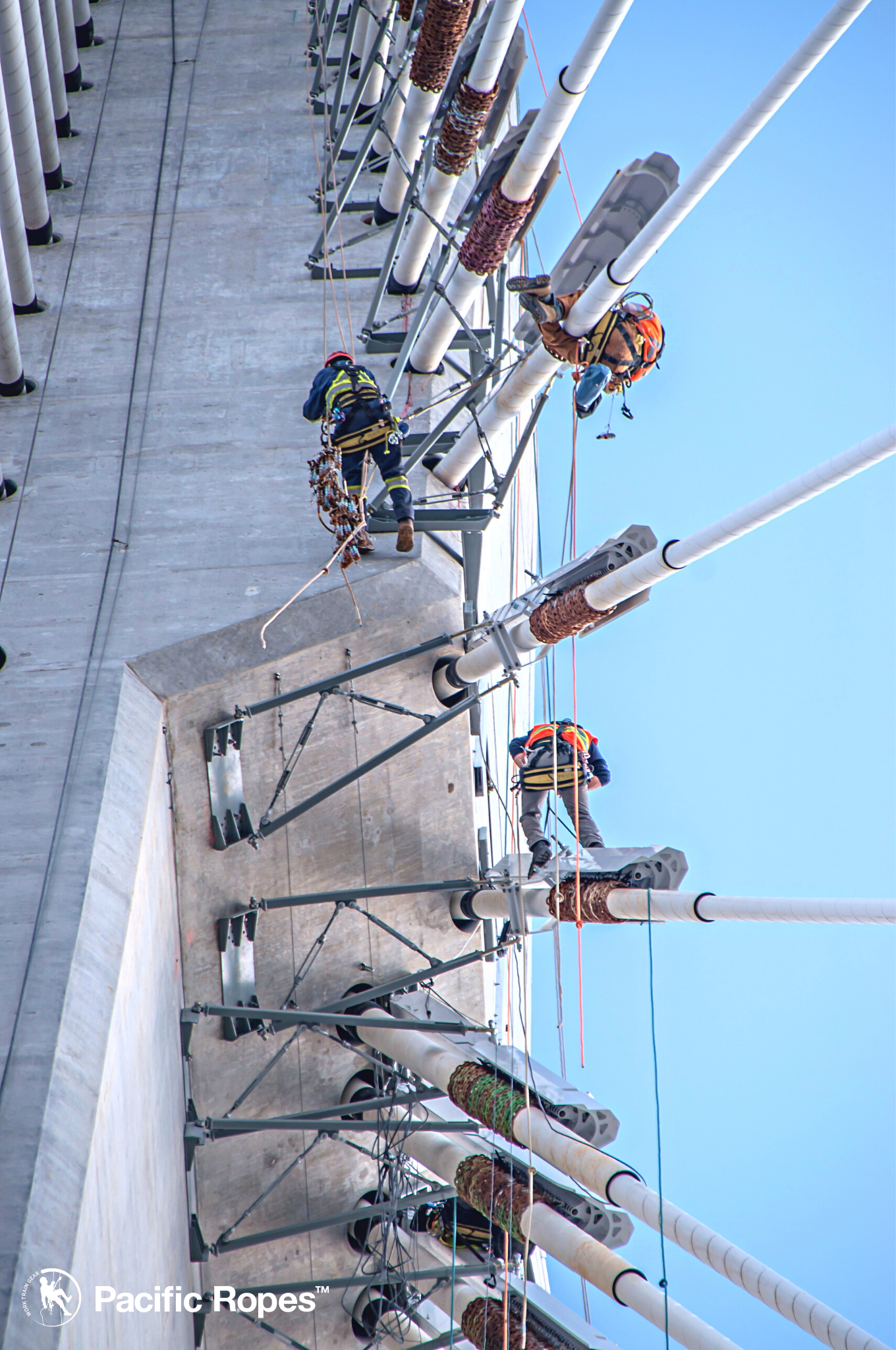 Lifting Heavy Materials with Rope Access